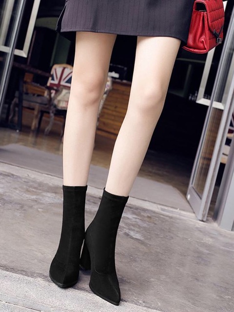 Bốt nữ Hàn Quốc da lộn cổ lửng gót Vuông 9p khoá sau hot hit