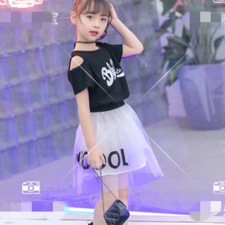 Sét áo kèm chân váy điệu đà màu đen trắng cho bé gái