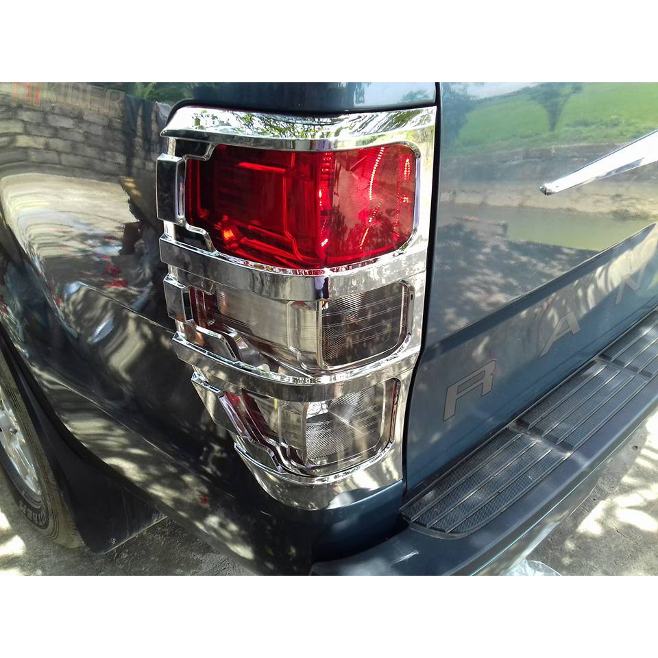 Bộ 4 Viền Đèn Pha hậu Xe Ford Ranger 2016 đến 2020 Màu Trắng
