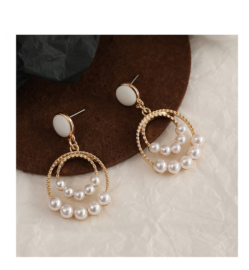 Hoa tai dáng dài đính ngọc trai phong cách Retro 2023