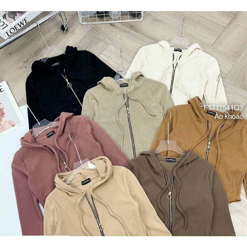 Áo khoác croptop có nón kéo khóa tay dàiSize: 35kg - 45kg