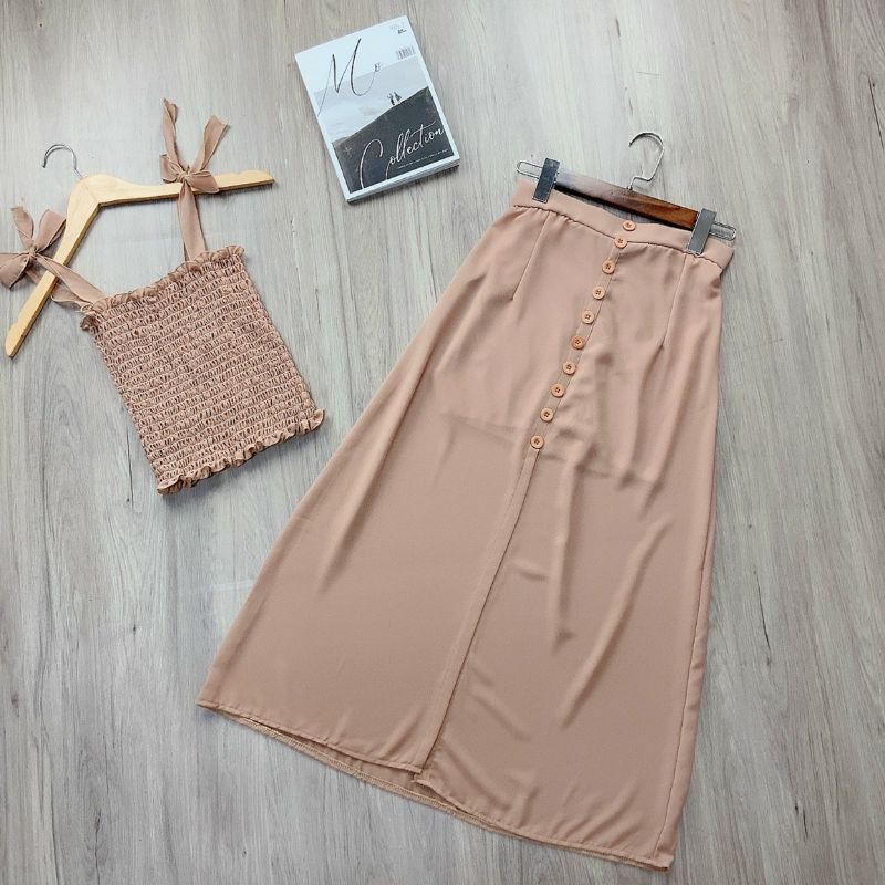 Chân váy chữ A vôn xẻ phối nút | BigBuy360 - bigbuy360.vn