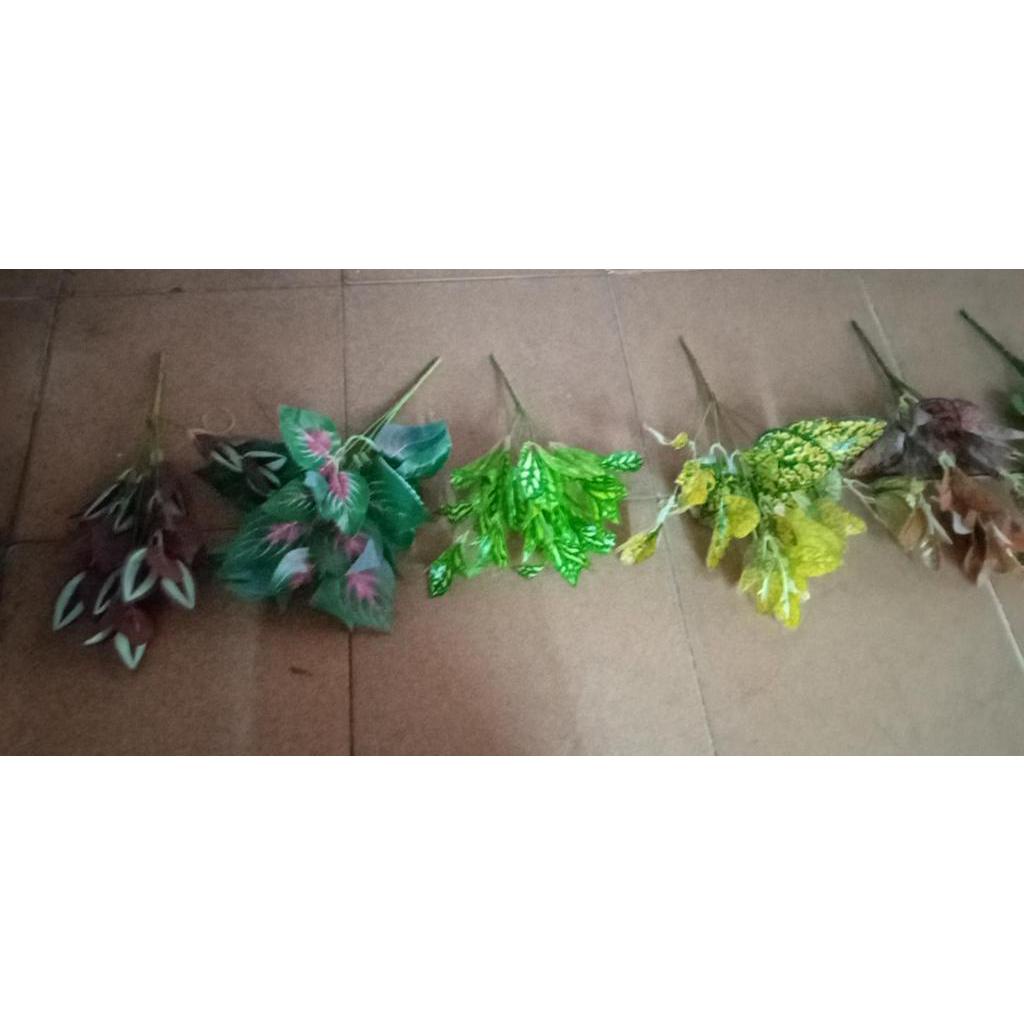 Cành 7 nhánh - lá giả trang trí điểm bó hoa