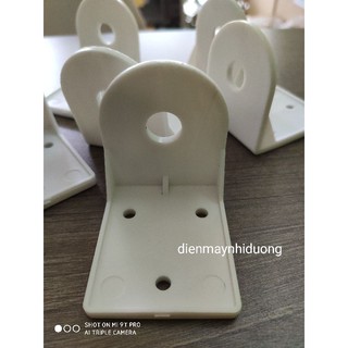 Giá treo vòi máy lọc nước