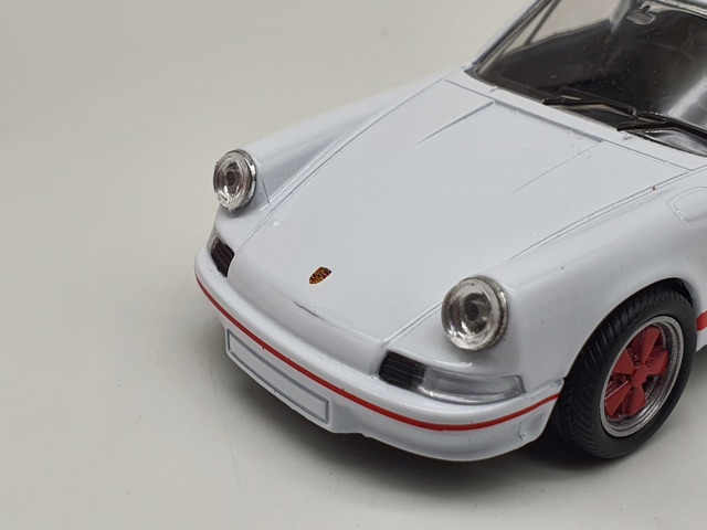 Xe Mô Hình Porsche 911 Carrera RS 2.7 1:36 Welly ( Trắng )