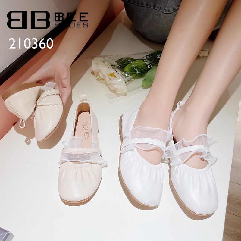 BEESHOES - GIÀY BÚP BÊ NỮ MŨI TRÒN QUAI NGANG BÈO ĐẾ BỆT - GIÀY BÚP BÊ NỮ MŨI TRÒN ĐẾ BỆT SẴN MÀU KEM - TRẮNG 210360
