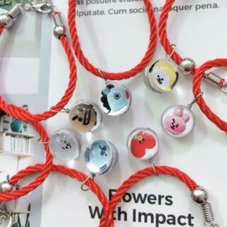 Vòng tay đỏ BT21