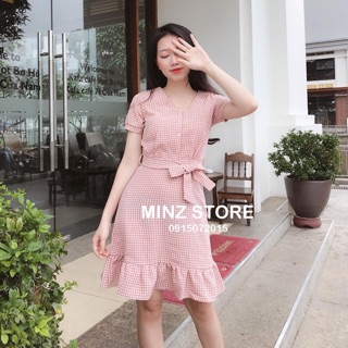 Váy cổ tim đuôi cá