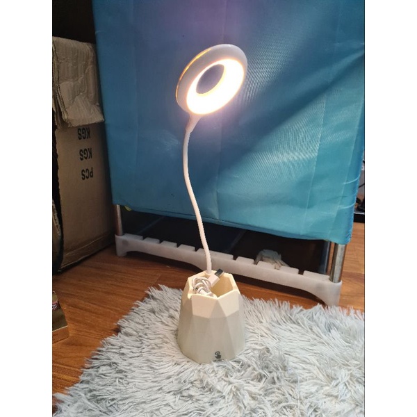 Đèn led chống cận tích điện