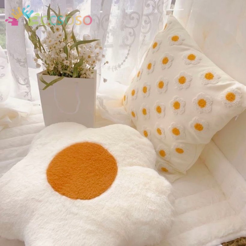 Gối đệm trang trí ghế sofa cửa sổ hình hoa và trứng tráng phong cách Bắc Âu