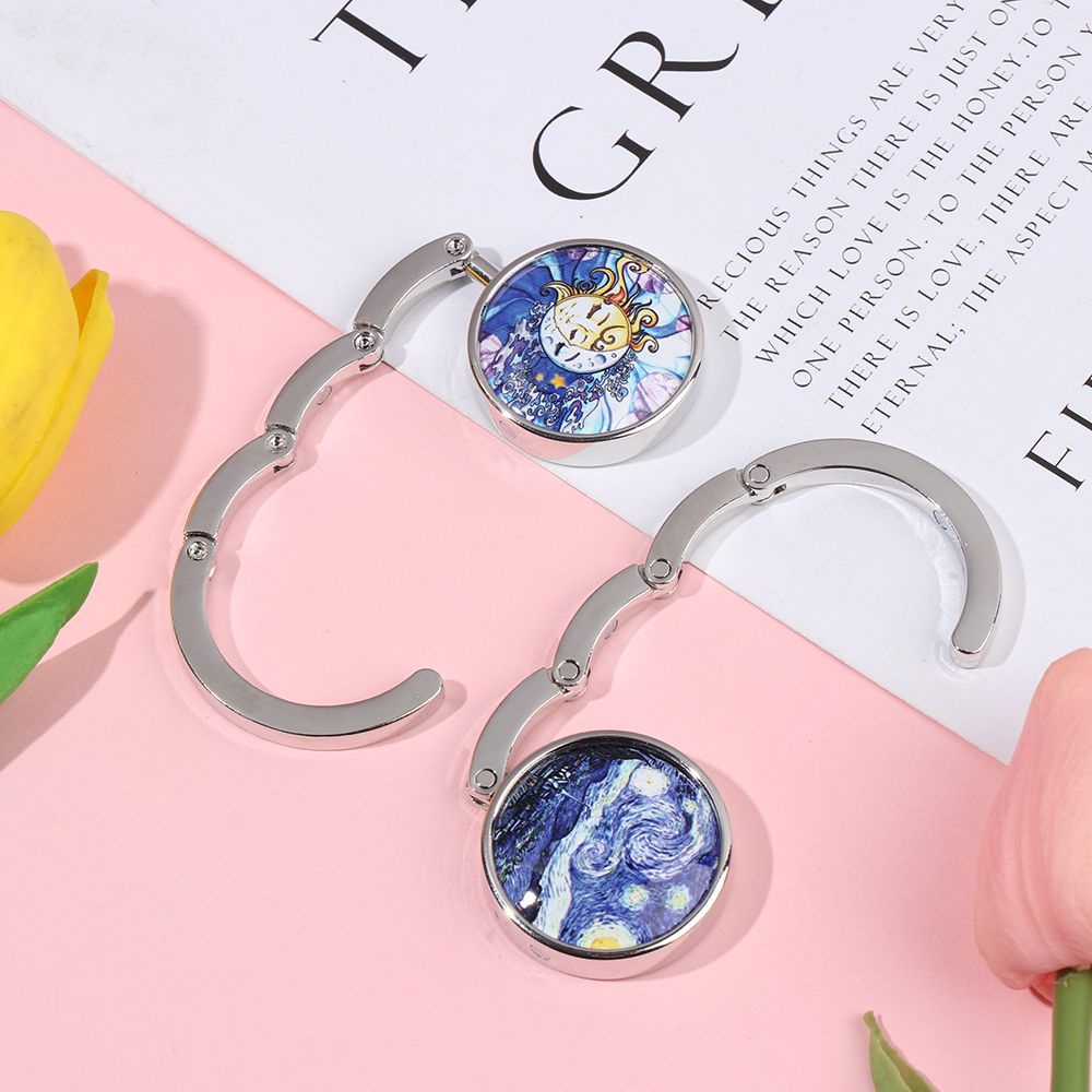 Móc treo túi xách/ ví để bàn bằng kim loại in họa tiết tranh sơn dầu nhỏ gọn thời trang