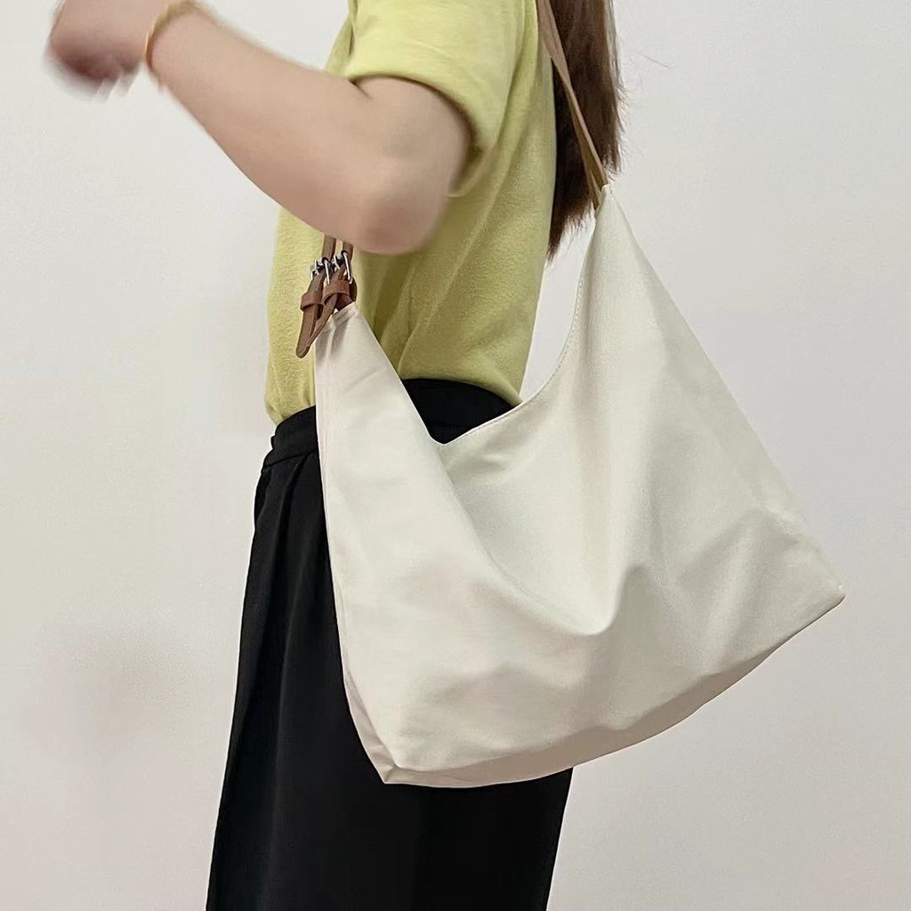 Túi đeo chéo một bên vai làm từ vải oxford thời trang cho nữ