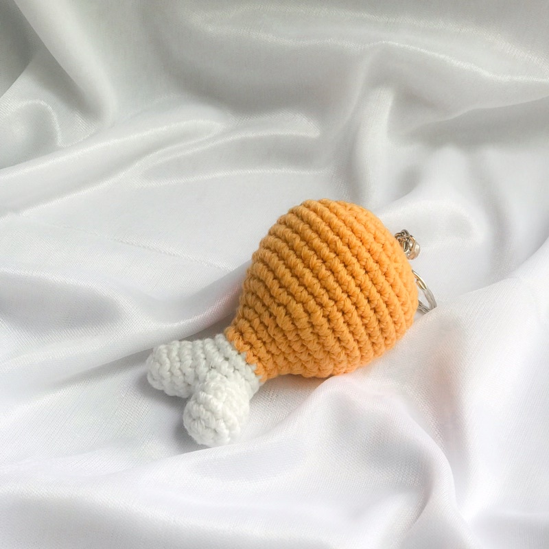 MÓC KHOÁ ĐÙI GÀ BẰNG LEN l crochetbyspring