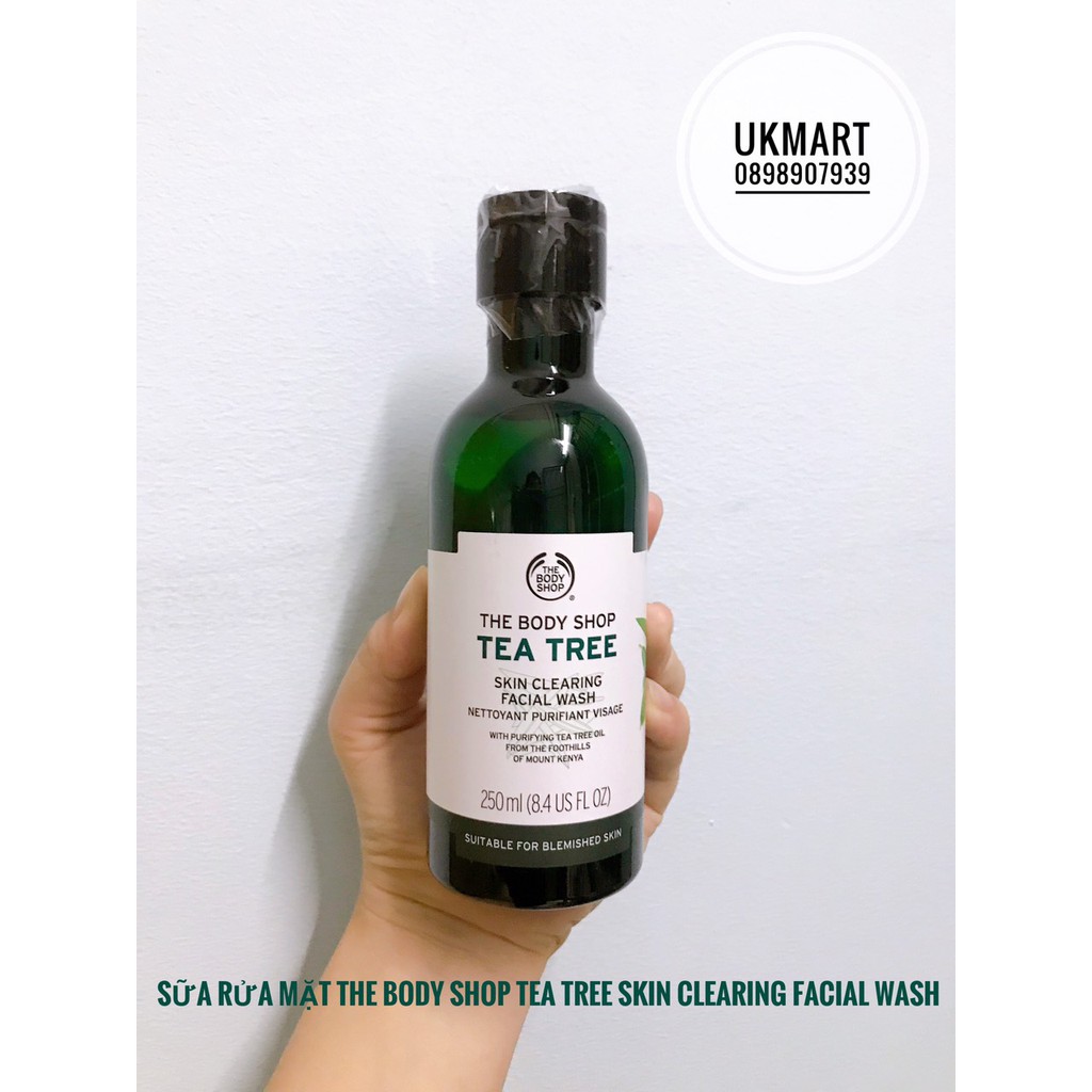 Sữa rửa mặt sạch BỤI BẨN VÀ BÃ NHỜN The Body Shop Tea Tree Skin Clearing Facial Wash