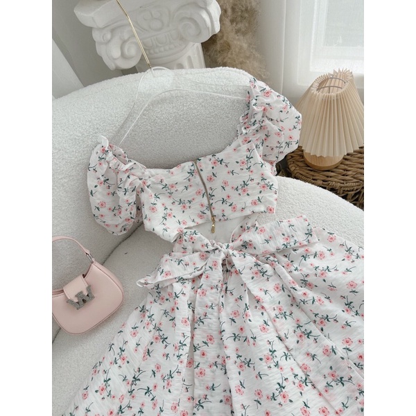 Đầm hoa nhíu xếp ngực nơ lưng cutout