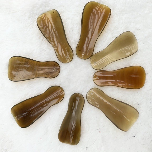 Đón Gót Giày Được Làm Từ Sừng Trâu Tạo Thành,Móc Chìa Khóa Tiện Lợi Khi Sử Dụng.