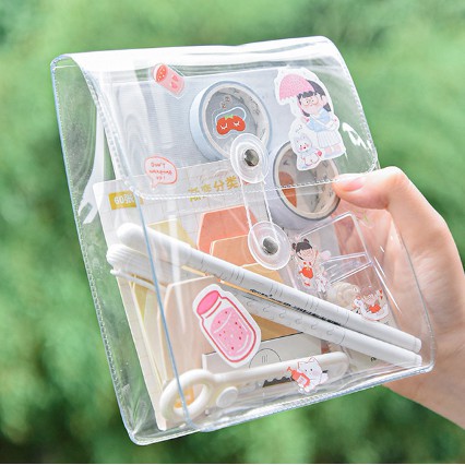 Túi trong suốt đựng mỹ phẩm và đồ dùng cá nhân không ngấm nước có nắp gài tặng kèm sticker DIY kích thước 14*16cm