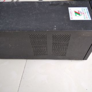 BỘ LƯU ĐIỆN (UPS) SANTAK BLR2000 (2000VA-1080W)