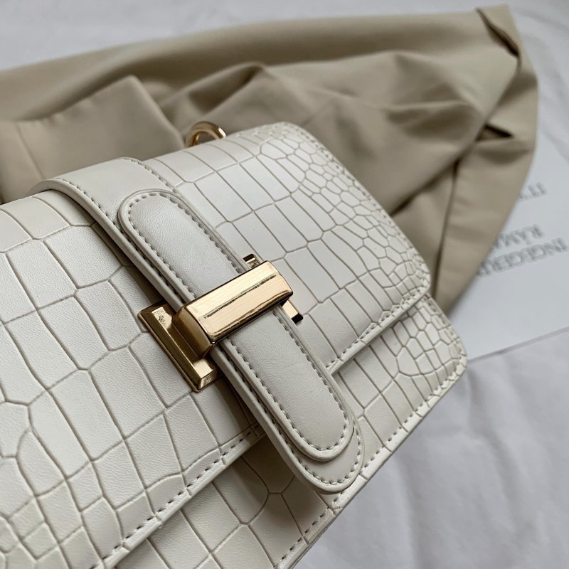 Túi đeo chéo IELGY phối dây xích phong cách thời trang