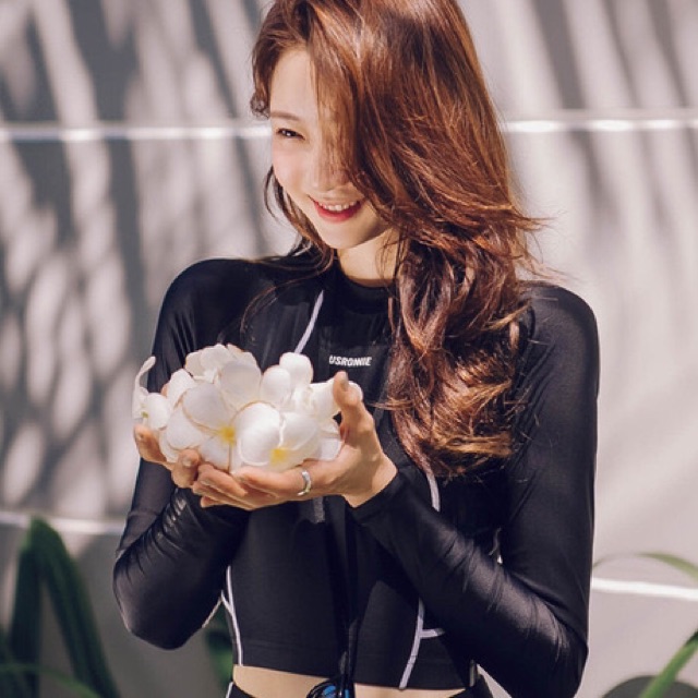Bikini tay dài quần dài cá tính