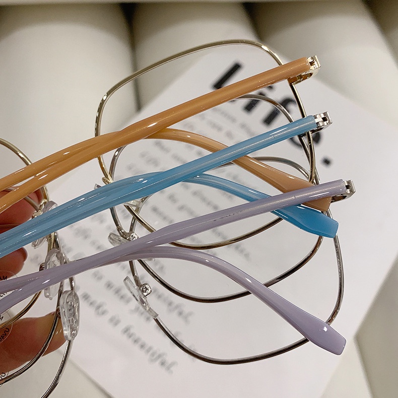 Kính Mát Gọng Kim Loại Chống Bức Xạ