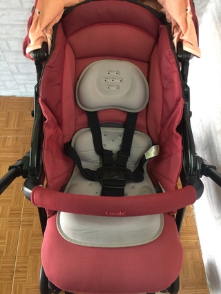 Xe đẩy combi diaclass mới 95%