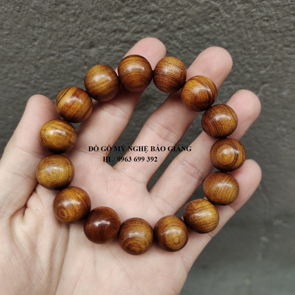 Vòng tay phong thủy gỗ thơm 14ly