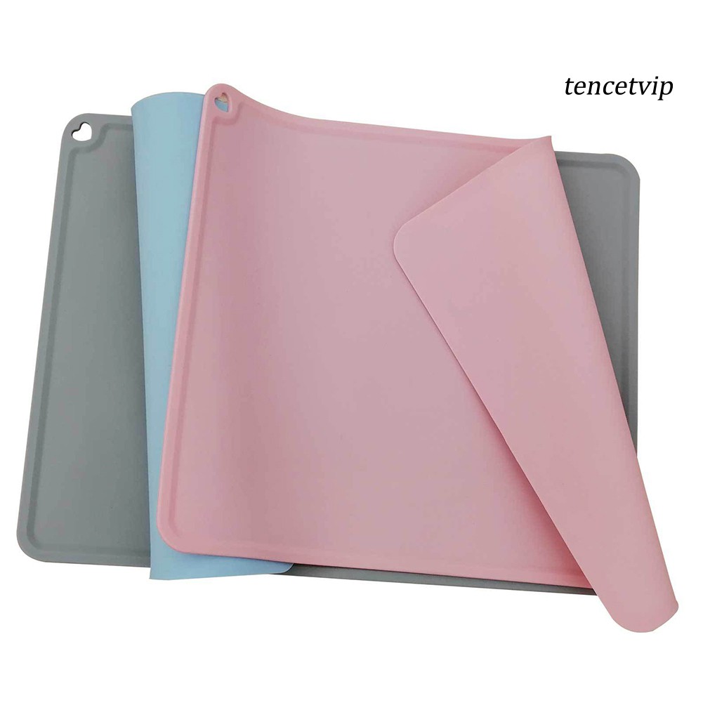 Tấm đệm lót tô đựng thức ăn thú cưng bằng silicone chống trượt tiện lợi