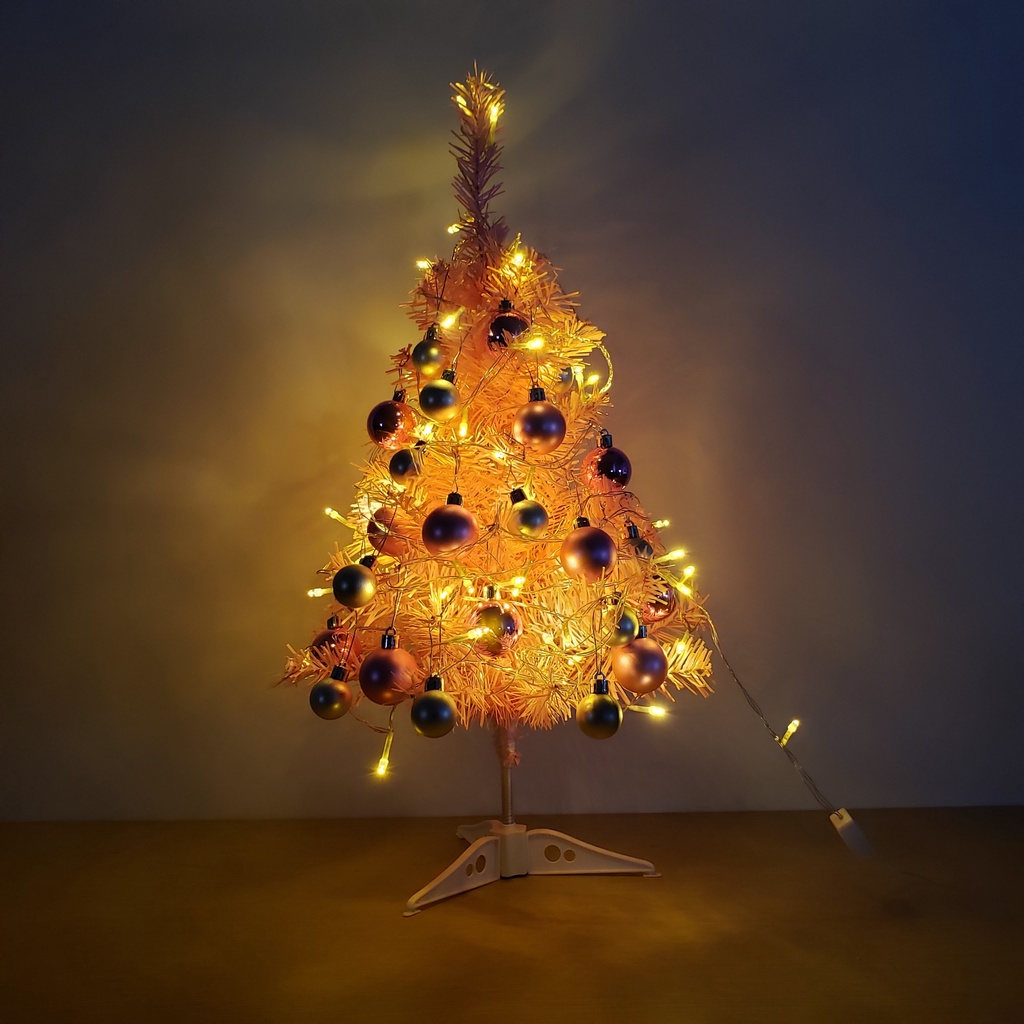 Cây Thông Noel 60CM Màu Hồng Trang Trí Dây Led Và Quả Châu Cực Đẹp