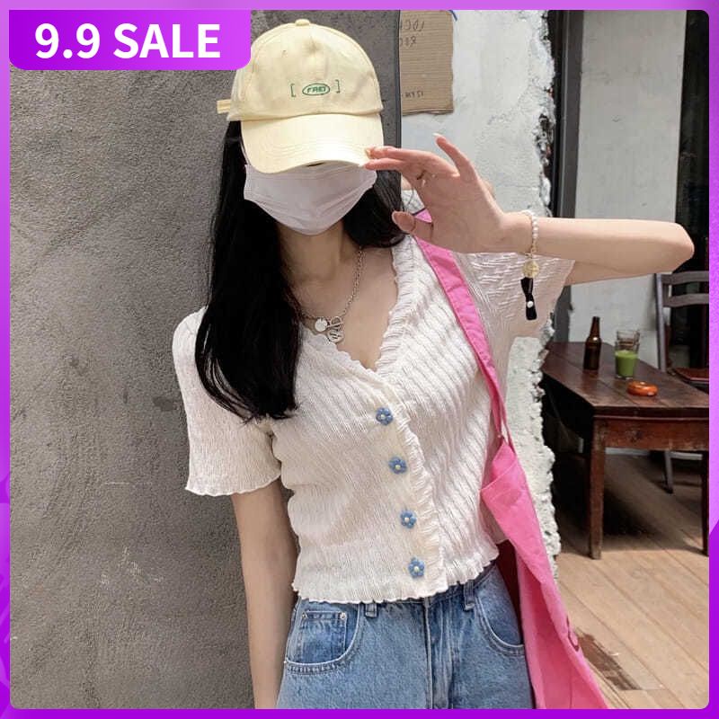 Knitwear short sleeve summer 2022 new thin sweet spicy wind fungus edge slim fitting V-neck short T-Shirt Top Women's wear