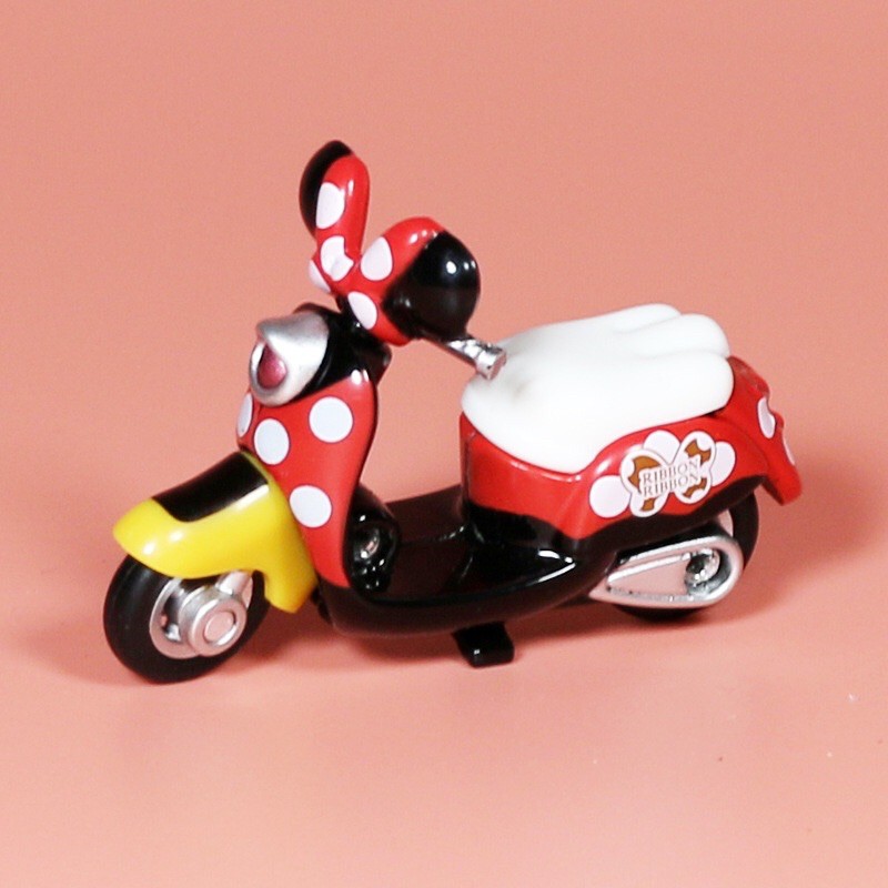 Xe mô hình Disney Tomica Minnie