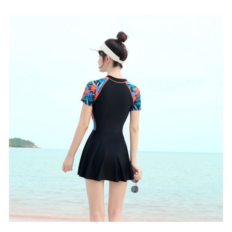 Đồ bơi kiểu váy cho nữ ngắn tay 40-70kg, có lót đùi và mút ngực mẫu dây kéo cam phối hoa | WebRaoVat - webraovat.net.vn