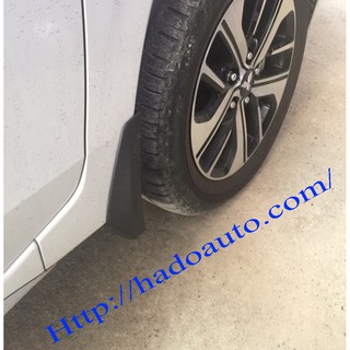 Chắn bùn xe Mitsubishi Xpander