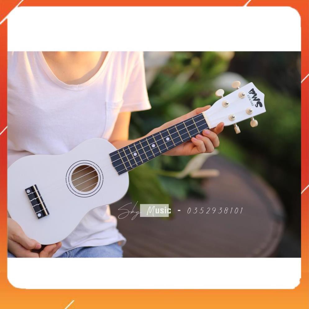 [GIÁ HỦY DIỆT] Đàn Ukulele Soprano 21inch BWS Màu Full Gỗ 100% Cho Người Mới Tập (Tặng full 6 món phụ kiện)