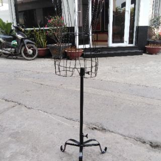 manocanh sắt em bé
