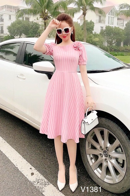 Đầm kate sọc xoè đính hoa M/L/XL/2XL