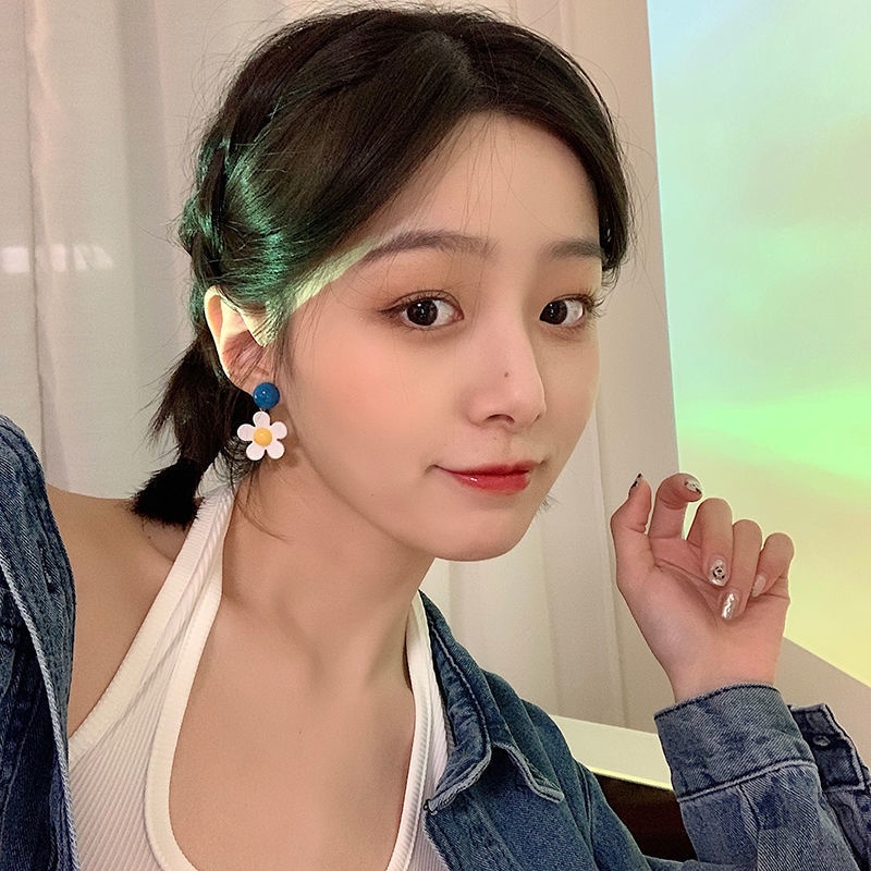Khuyên Tai Hình Bông Hoa Nhỏ Nhiều Màu Sắc Phong Cách Hàn Quốc 2022