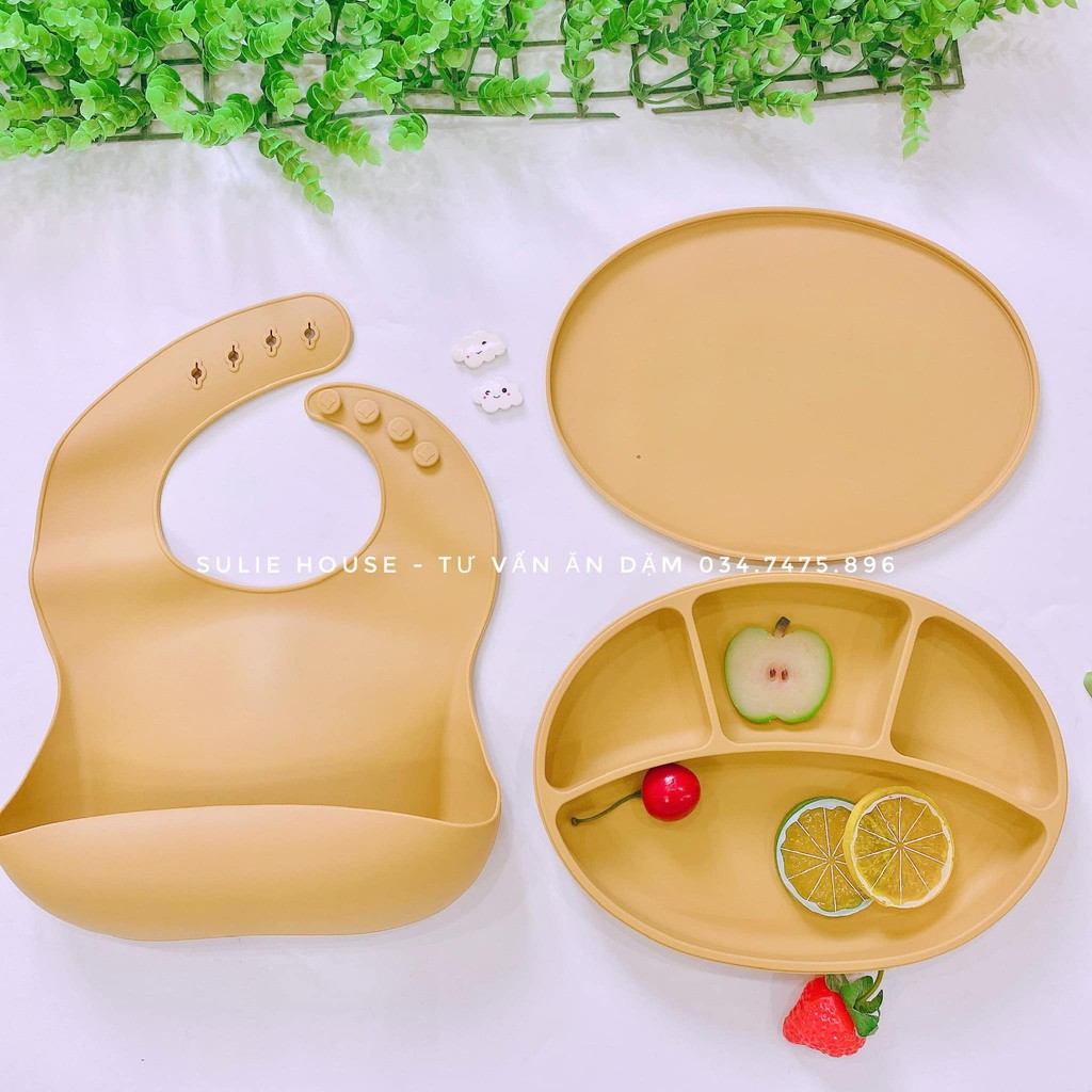 Khay ăn dặm silicon oval 4 ngăn có đế hút Kean(ko kèm bát và yếm)