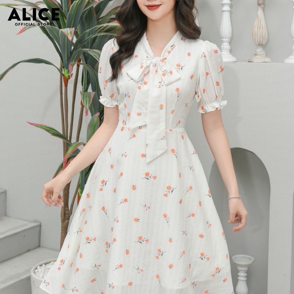 Đầm Trắng Thiết Kế Đẹp ALICE Dáng Xòe Cổ Chữ V Thắt Nơ Tay Bồng Chun Gấu Tay Họa Tiết Hoa Nhí V684