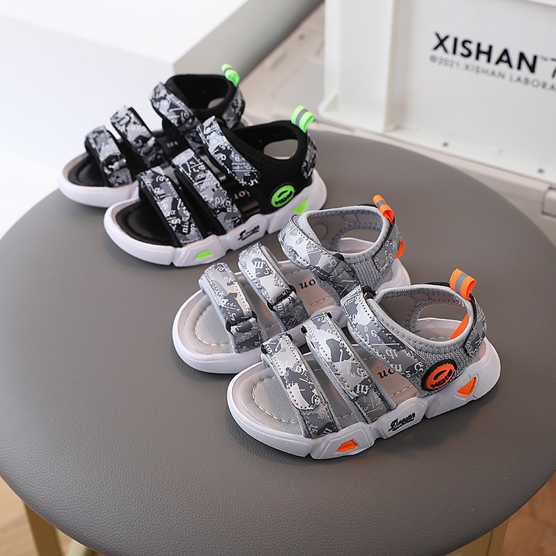 Dép sandal cho bé trai - Sandal bé trai siêu nhẹ chống trơn trượt phối 3 quai cực chất phong cách thể thao YN350