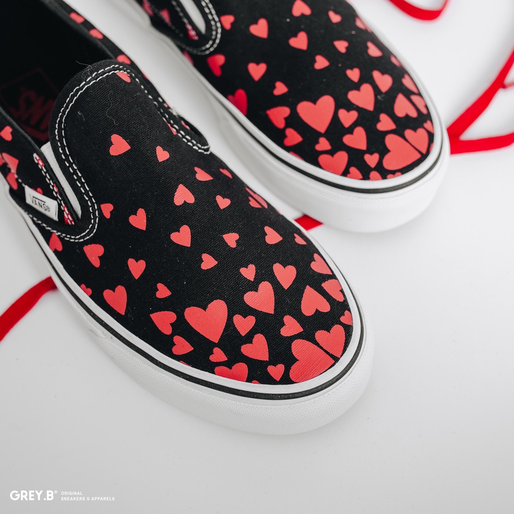 Giày Sneakers Vans Slip On Valentine Heart Màu Đen