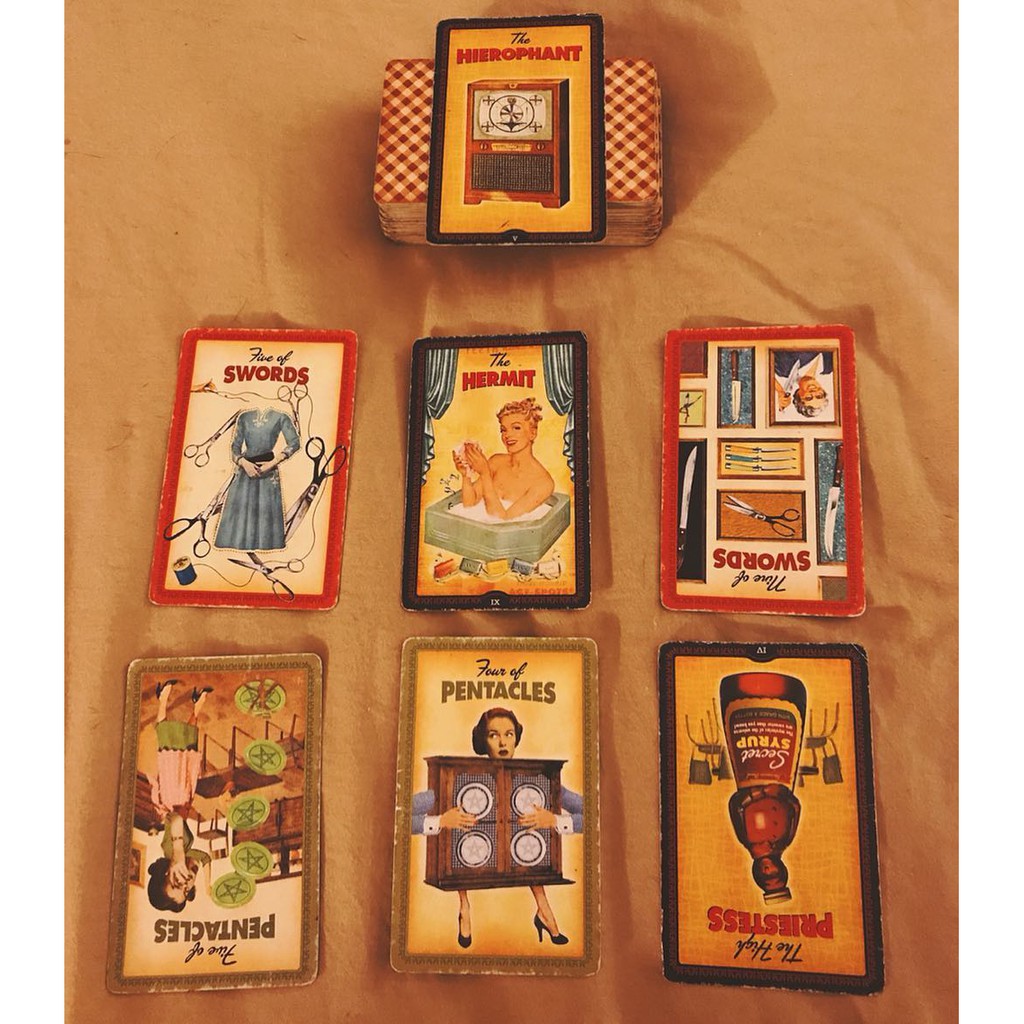 Bài Housewives Tarot