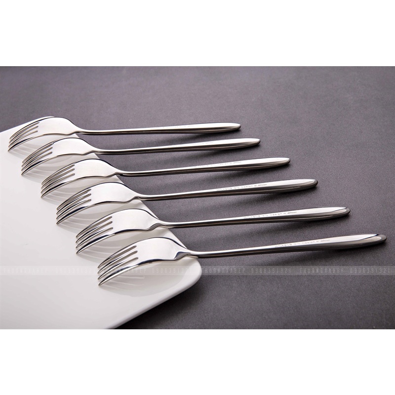 NĨA ĂN INOX WILKENS ĐỨC 20cm