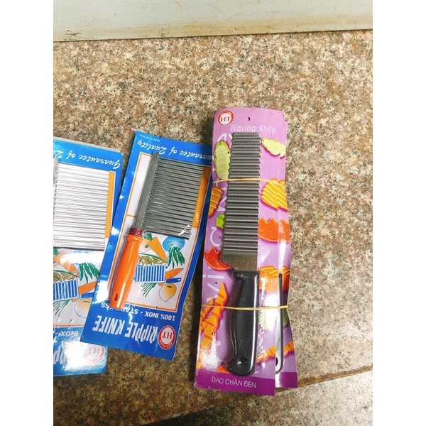 Dao cắt rau củ gợn sóng Cán Vàng