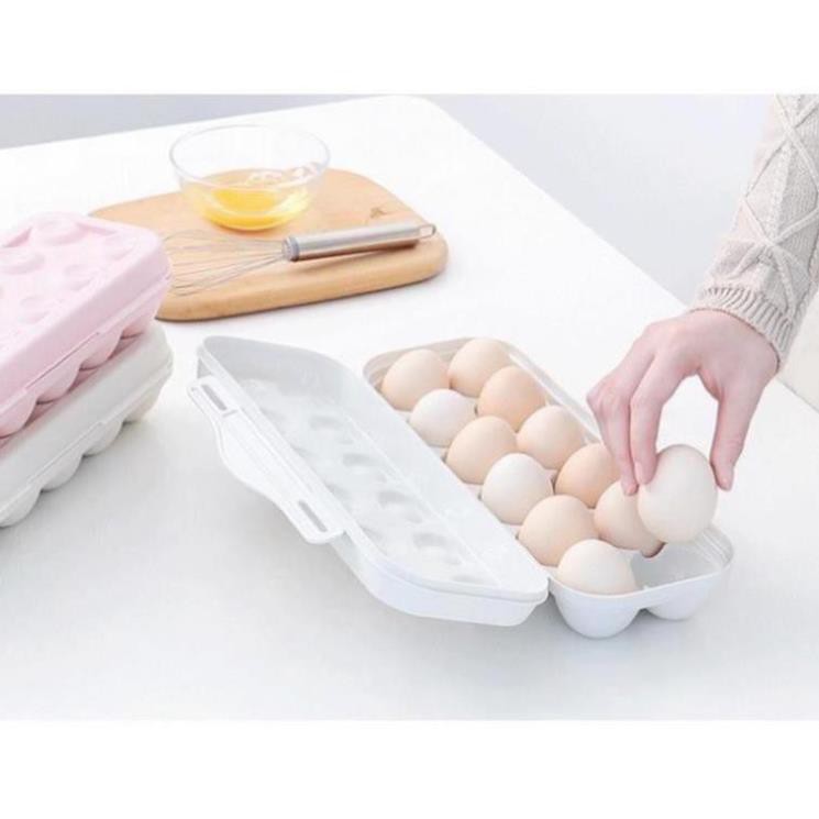 HỘP ĐỰNG TRỨNG 12 NGĂN NẮP KÍN TIỆN LỢI MỚI 2021