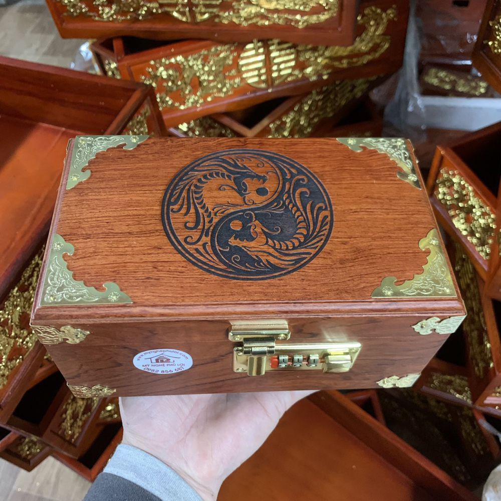 Hộp đựng vật dụng phong thủy hình bát quái