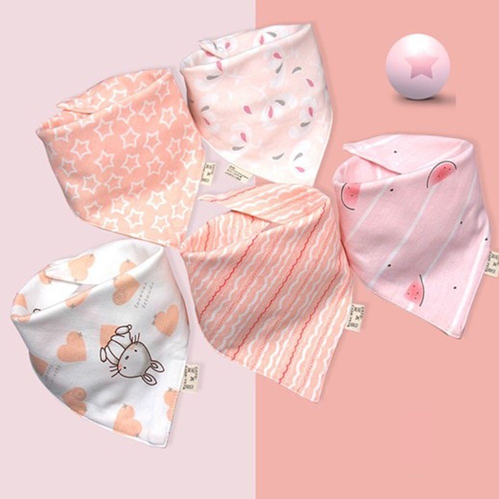 Set 5 yếm tam giác giữ ấm cổ cho bé được làm từ cotton, có cúc bấm rất tiện lợi