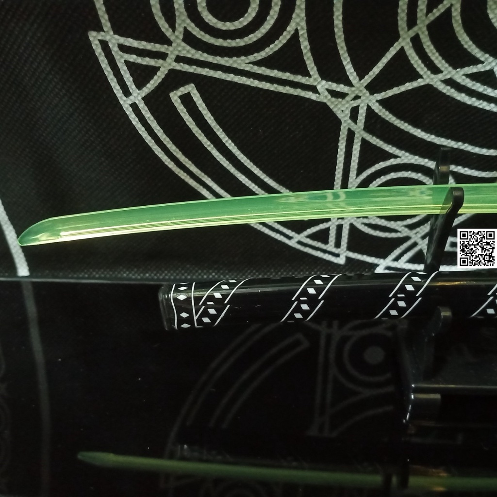 Mô hình Genshin Impact kiem katana nhựa trong nguyên tố mộc 1913