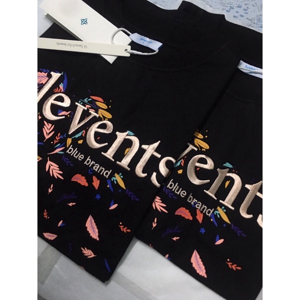 Áo thun LEVENTS Floral/ Black.