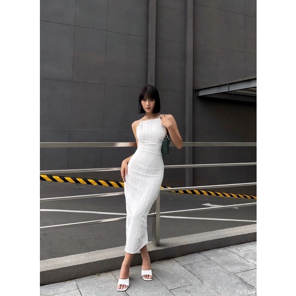 Váy body cổ yếm gân chỉ sọc sexy
